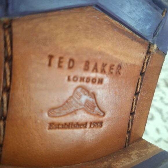 Ted Baker  Black Brown Patent Leather oxfords dress‎ shoes size 7.5 US/40.5 EU